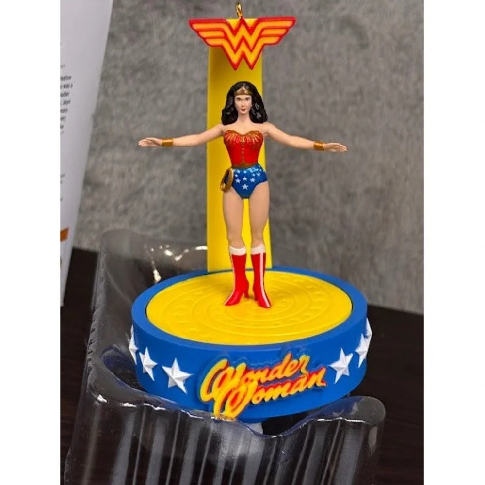 Hallmark Keepsake 2025 Wonder Woman Magic Sound Motion Ornament Jaye Wiley NEW